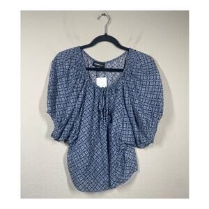 Fifteen Twenty Womens XS Dolman Sleeves Tie Neck Top Blouse Blue Geometric